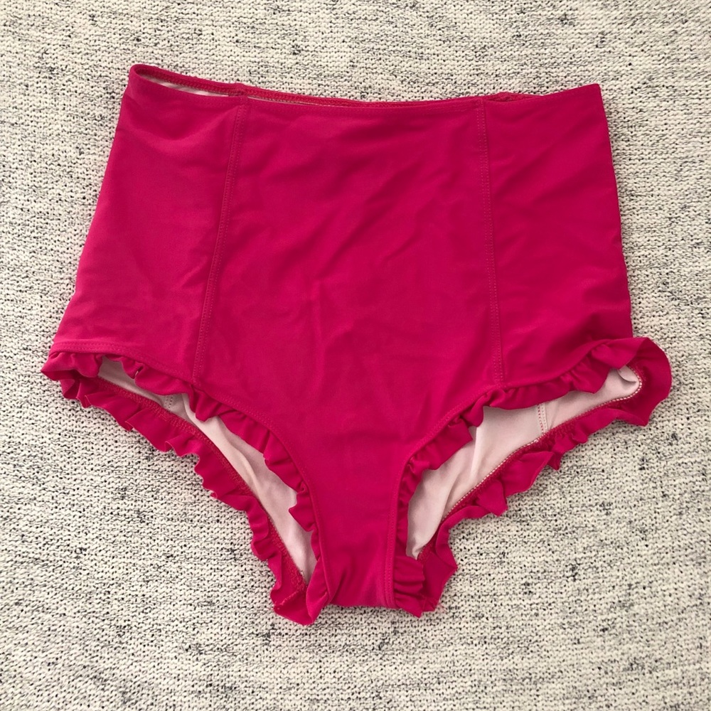 Kortni Jeane medium ruffle bottom pink